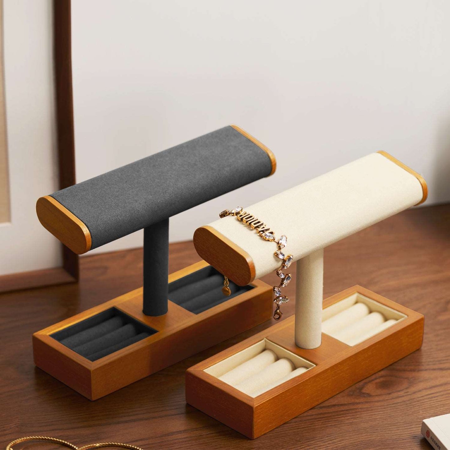 Ash Ring Watch Solid Wood Stand SM192