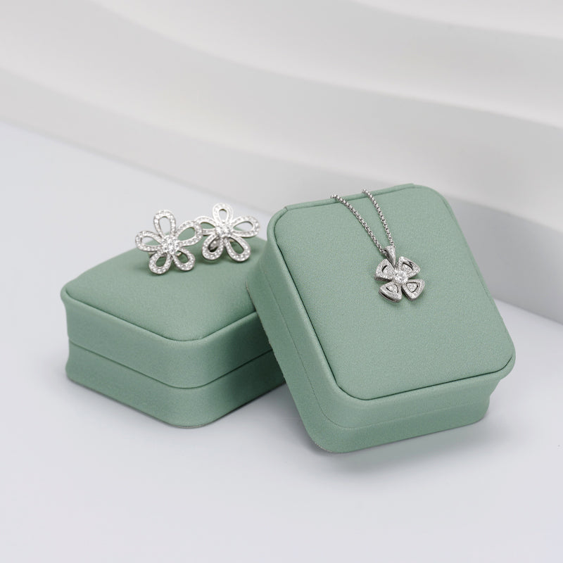 Green Pu Leather Plush Ring Jewelry Box H145