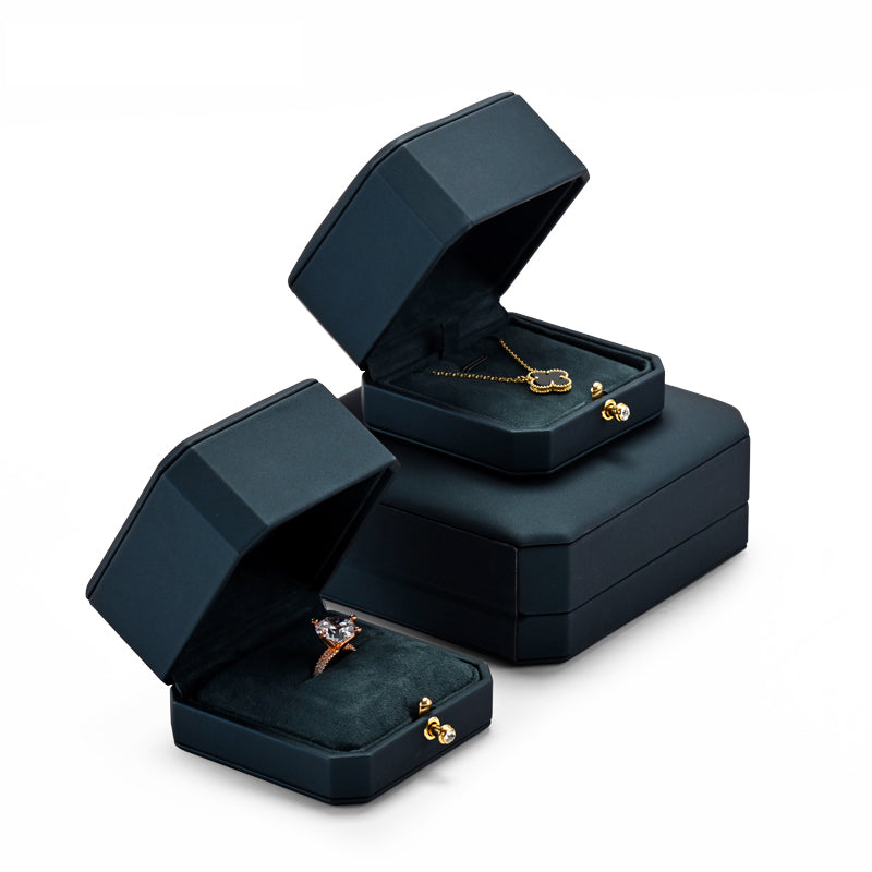 Green PU Leather Ring Necklace Box Set H129