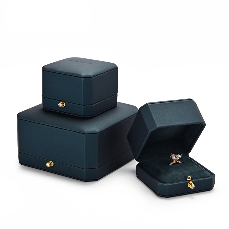 Green PU Leather Ring Necklace Box Set H129