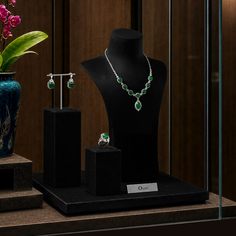 FANXI jewelry display stand featuring portrait necklaces a luxurious microfiber jewelry window display and photo props RX120