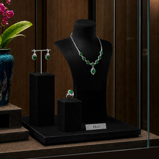 FANXI jewelry display stand featuring portrait necklaces a luxurious microfiber jewelry window display and photo props RX120