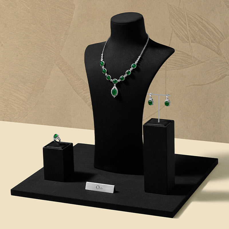 FANXI jewelry display stand featuring portrait necklaces a luxurious microfiber jewelry window display and photo props RX120