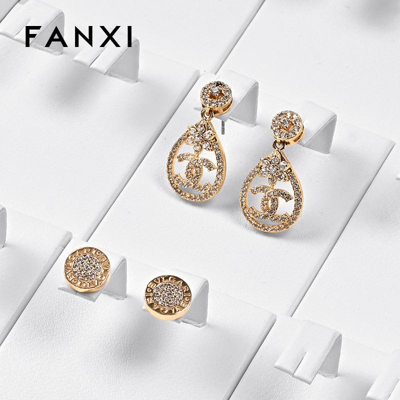 FANXI White PU Leather Ring Pendant Earrings Jewelry Display Set TT404