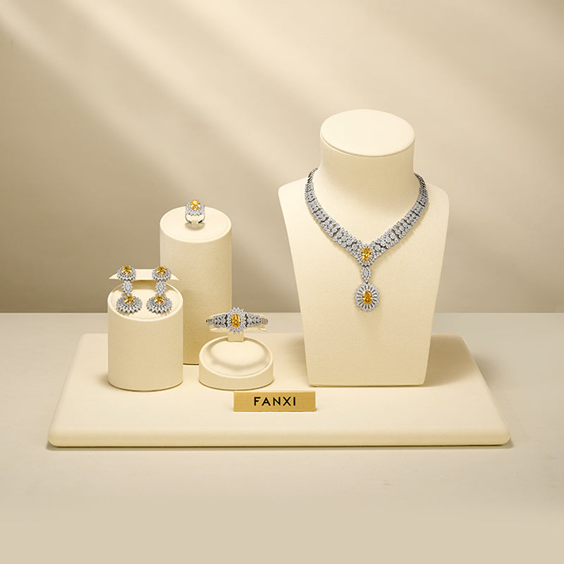 FANXI pendant rings necklaces bracelets jewelry display cases and props TT155