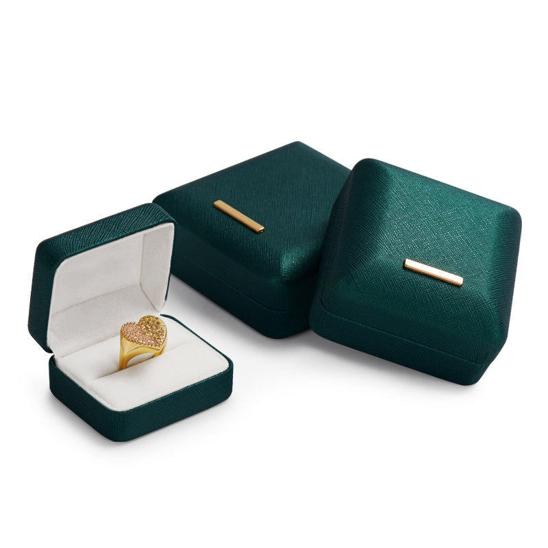 Luxury Green Leatherette Bangle Box H135